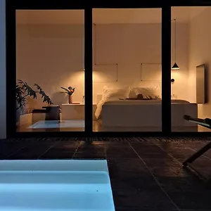 casa-de-las-flores-hotel-boutique-lanzarote.in-canary-islands.com/